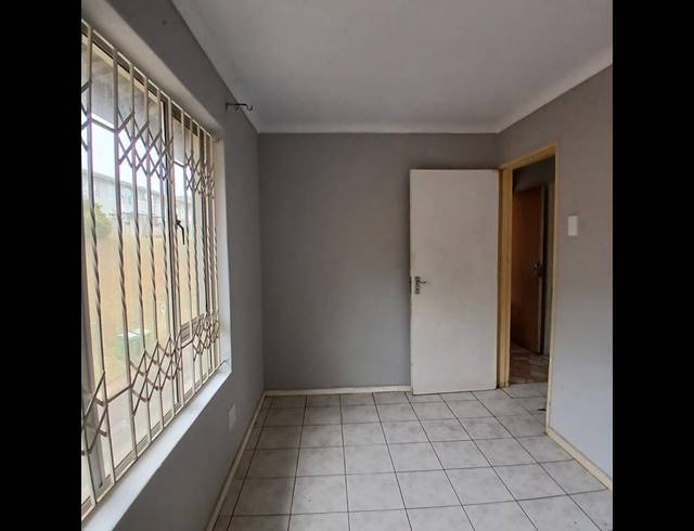 2 BEDROOM APARTMENT FOR SALE IN MONTCLAIR